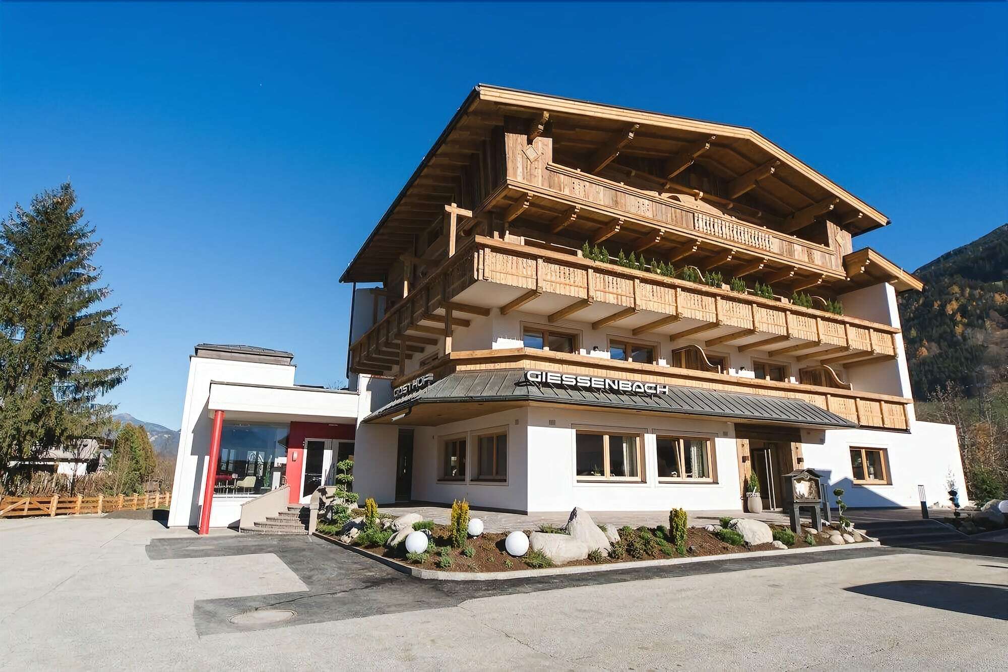 Hotel Giessenbach Fügen Exterior foto